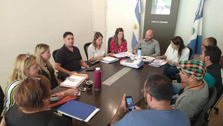 La reunión y luego los disturbios en Centenario Fuente: (Twitter)