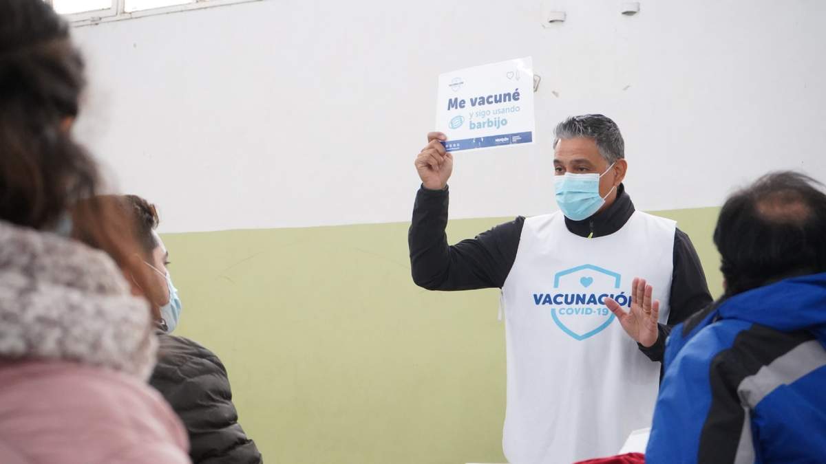 Campaña de vacunación contra el coronavirus en Neuquén. Fuente: (Twitter)