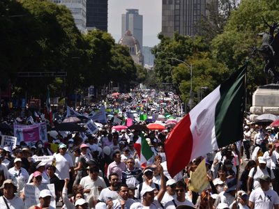 Poder Judicial presume “músculo”; ocho mil empleados protestan por desaparición de 13 fideicomisos