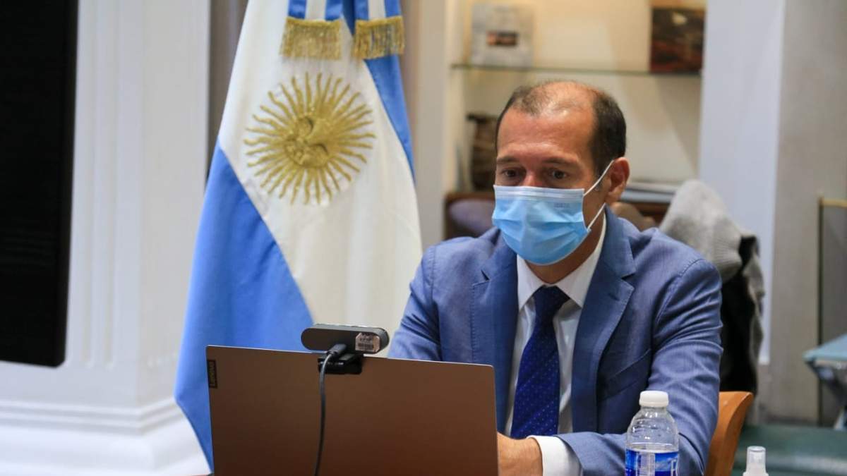 Omar Gutiérrez, gobernador de Neuquén. Fuente: (Twitter)