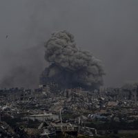 Israel asalta de nuevo el principal hospital de Gaza