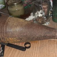 "En El Chañar": Halló un explosivo y se lo llevó a su casa ¡Mirá cómo sigue todo!