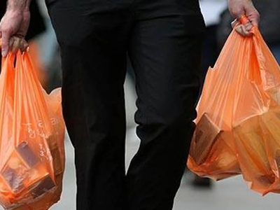 Con bolsas plásticas y esta idea súper económica y fácil, hacé la deco más linda para tu cocina