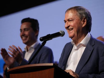 Schiaretti confirmó que Córdoba vuelve a la fase 4 de la cuarentena