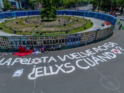 “La pelota vuelve a casa, ¿ellxs cuándo?”: nueva protesta de colectivos en Paseo de la Reforma