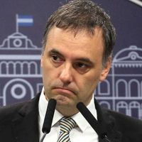 Qué dijo la escribana de Manuel Adorni tras volver a presentarse en Comodoro Py
