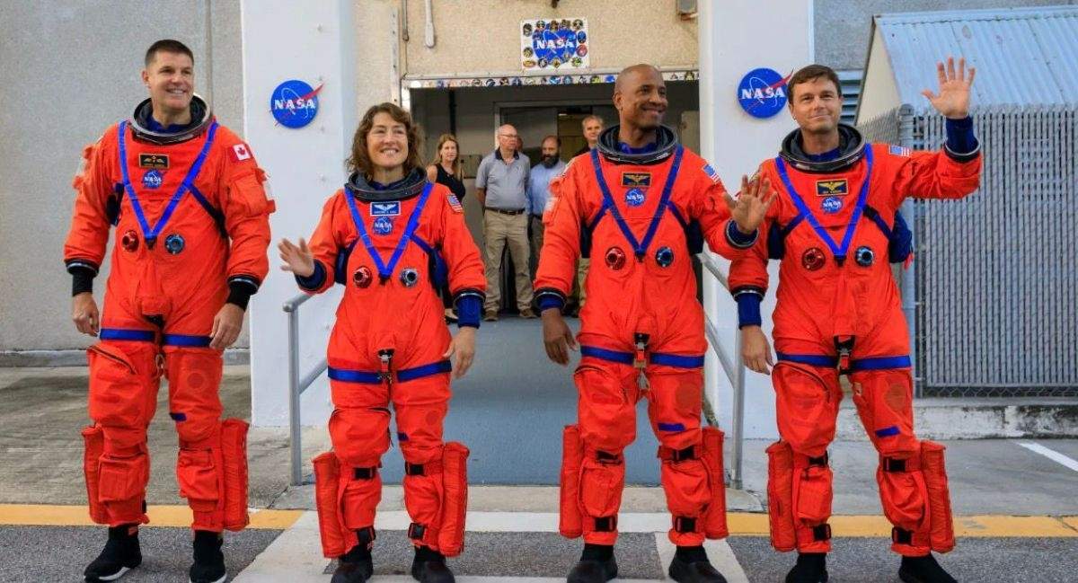 Jeremy Hansen, Christina Koch, Victor Glover y Reid Wiseman