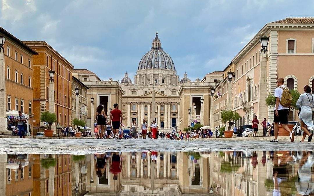 El Vaticano expone la violencia sufrida por las mujeres