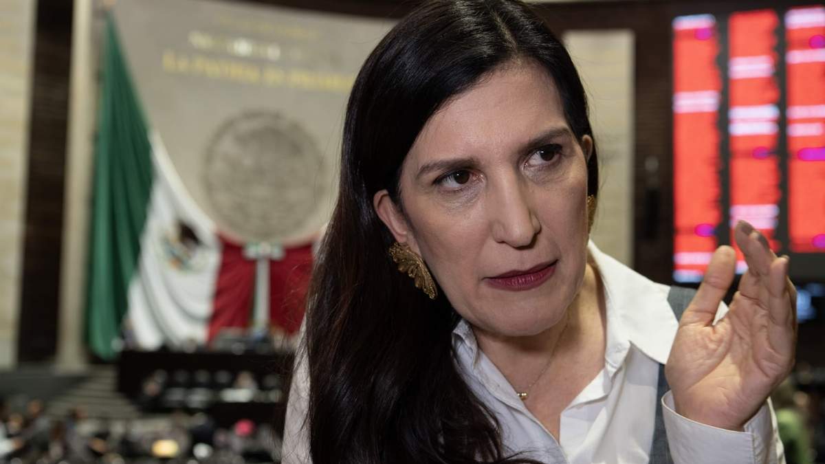 Kenia López Rabadán, diputada panista