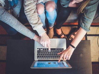 Un 70% de los jóvenes busca en Internet sus síntomas para saber qué le sucede