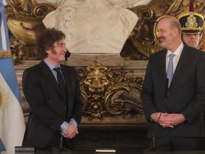 Javier Milei designó a Federico Sturzenegger en el Consejo de Mayo: cuál será su rol