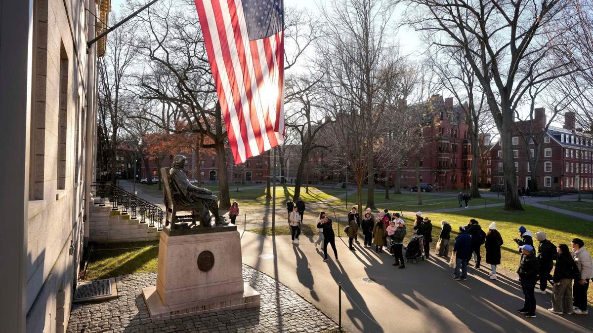 El campus de la Universidad de Harvard en Cambridge, Massachusetts, el 2 de enero del 2024