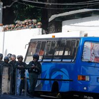 Venezuela: Gobierno y oposición endurecen postura; la OEA convoca a sesión extraordinaria