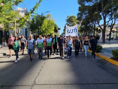 Con Quintriqueo a la cabeza, ATE movilizó en contra del aumento de los aportes jubilatorios