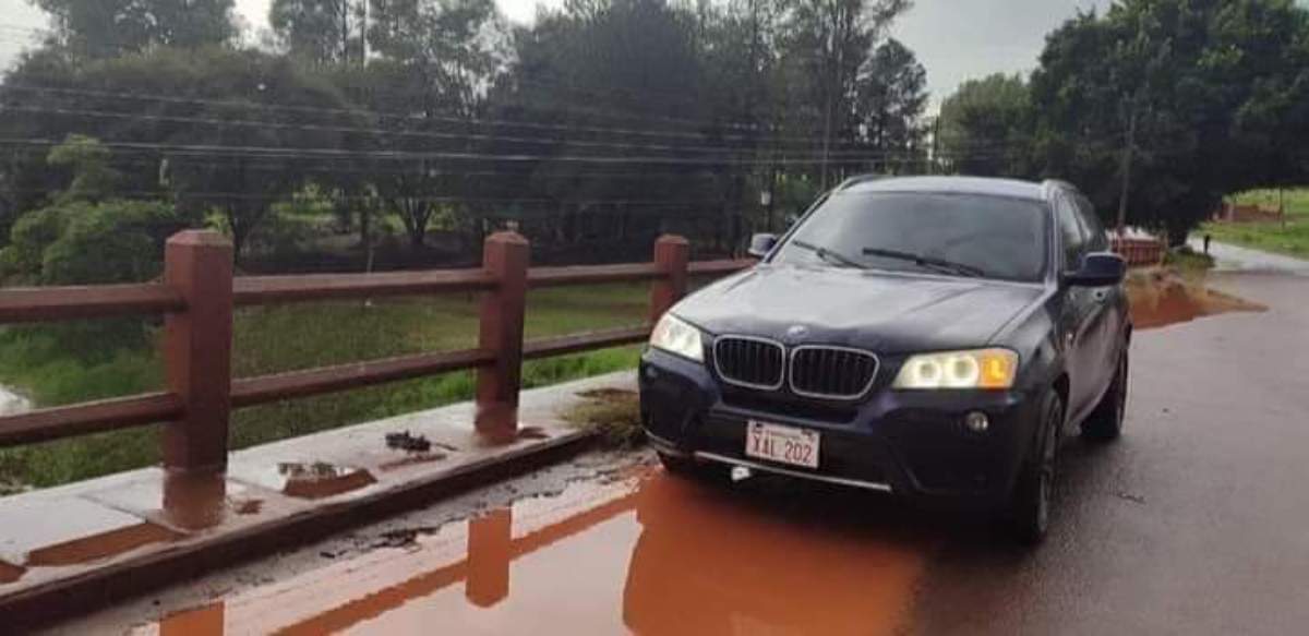 Camioneta donde viajaban las víctimas