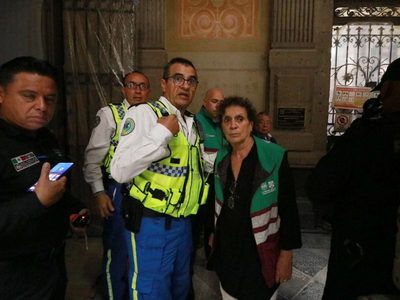 Muere trabajador al caer elevador en la Antigua Escuela de Economía