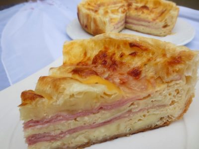 Si sos un desastre en la cocina, podés hacer esta tarta de jamón y queso en licuadora que es una locura