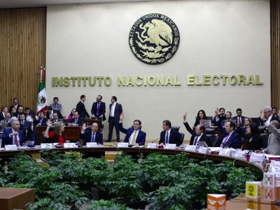 Aprueba el INE las candidaturas de AMLO, Anaya y Meade