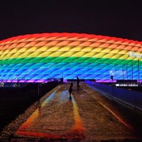 La UEFA prohíbe iluminar el estadio de Múnich con los colores del arcoíris en el Alemania-Hungría