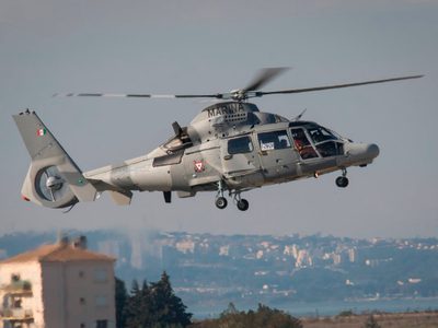 Adquiere la Marina dos helicópteros 'de guerra antisuperficie”