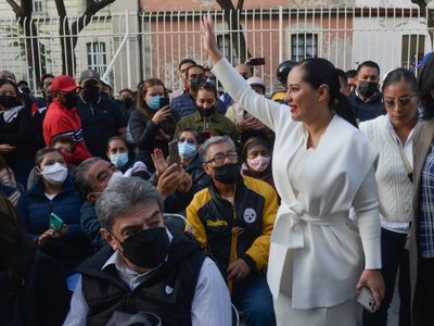 "No les tengo miedo", advierte Sandra Cuevas a AMLO y Sheinbaum