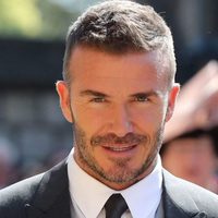 El futuro futbolístico de David Beckham es incierto, pero sorprendió con el compromiso de su hijo