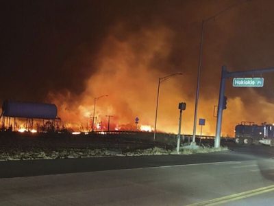 Incendios en Hawai destruyen viviendas y obligan a evacuar