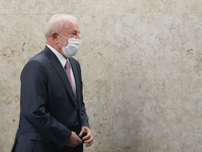 Lula da Silva sale de hospital en Brasilia tras operación de cadera