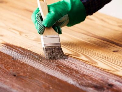 El barniz para madera está re caro: mirá cómo preparar uno con esto que tenés en casa