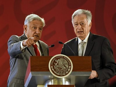 AMLO propone reforma para que CFE genere 54% del consumo eléctrico nacional