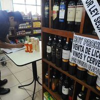 Por las elecciones de este domingo en Neuquén se restringe la venta de bebidas alcohólicas