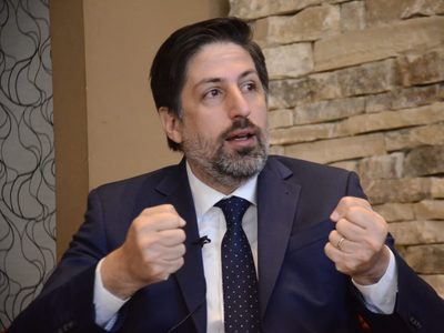 “Algunos decían que sobraban universidades”: en tono de campaña, Trotta criticó al macrismo