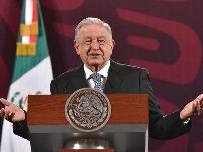 AMLO se estrena en TikTok ofreciendo disculpas a la diputada trans Salma Luévano