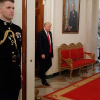 Proceso en la Casa Blanca: La guerra de Trump contra los medios de comunicación