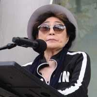 "Aún lo extrañamos": Yoko Ono recordó a John Lennon a 40 años de su repentino fallecimiento