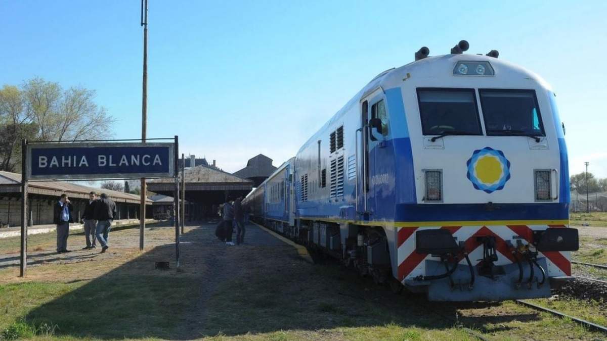 Tren de larga distancia. Fuente: (Twitter)