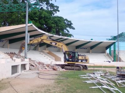 Inicia la remodelación "desde cero" del estadio del equipo de Pío López Obrador