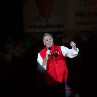 No a la división y la ocurrencia, dice Meade en el bastión del grupo Atlacomulco