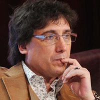 "Es un capricho de diva lo que hizo”: Oscar Mediavilla lanzó duras críticas contra Valeria Lynch