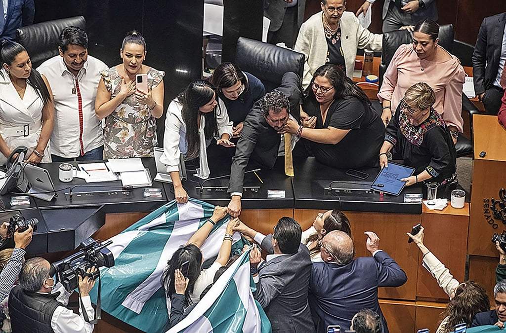 Enfrentamiento en el Senado