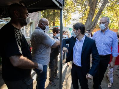 Lucha contra el coronavirus: Kicillof supervisó varios centros de salud en San Martín