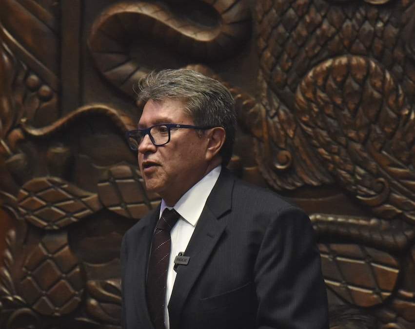 El coordinador de Morena en el Senado, Ricardo Monreal