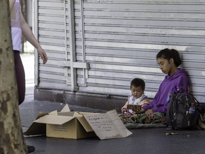 Casi 700 mil personas salieron de la pobreza en el Gran Mendoza en un año