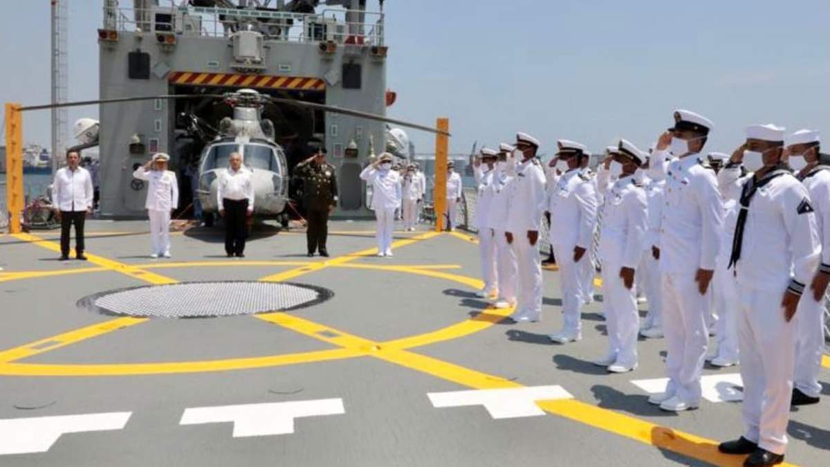 El presidente realizó este martes una visita exprés al puerto de Veracruz