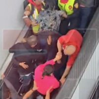 Caída masiva en las escaleras eléctricas de la estación Ciudad Deportiva del Metro; hay 12 heridos