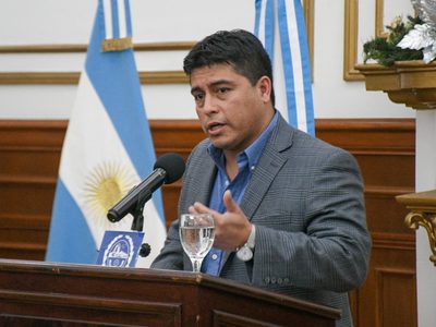 El gobernador de Santa Cruz acusó al kirchnerismo de "boicotear" su provincia
