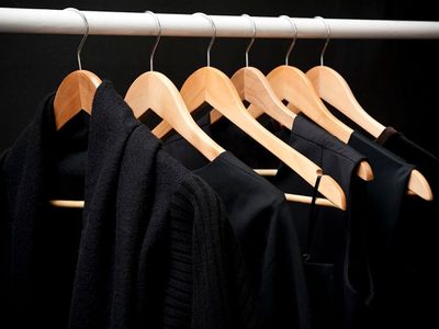 Según la psicología, las personas que eligen la moda "total black", revelan este rasgo de su personalidad