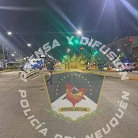 Iba a más de 100 k/h por la avenida Mosconi, atropelló a un peatón y lo mató