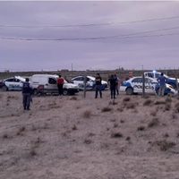 La policía desactivó una toma de terrenos en Centenario: familias intentaron ocupar parcelas cerca de la Ruta del Petróleo