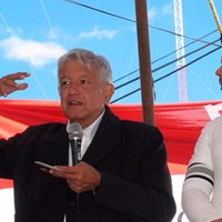 Pide AMLO que avión de EPN lleve la frase 'Que se moderen indigencia y opulencia”